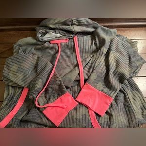 Camo Hoodie w/hot pink accents